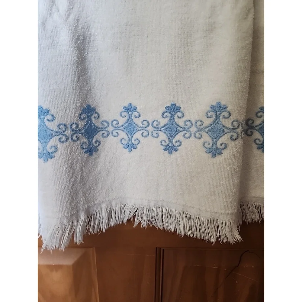 VTG Set Of 4 Canon‎ Hand Bath Towels Washcloth Baby Blue White Floral Scroll Lot